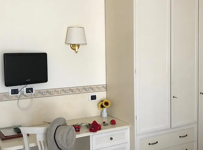 Hotel Baia Bianca 3*