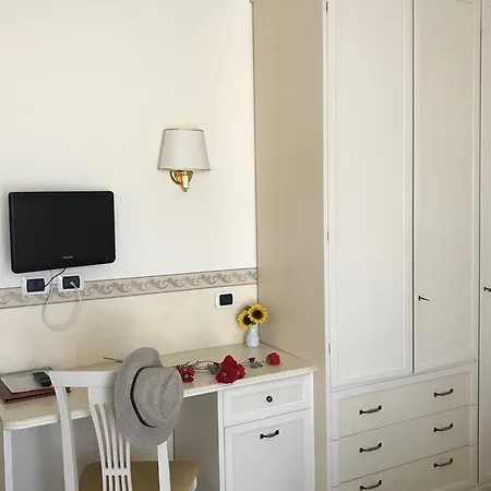 Hotel Baia Bianca 3*